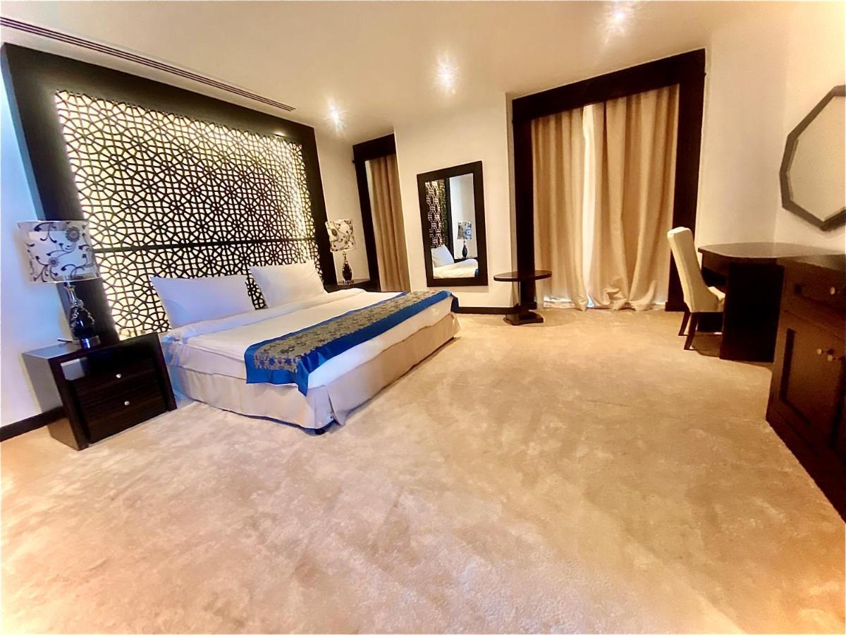 Skyline Apartment